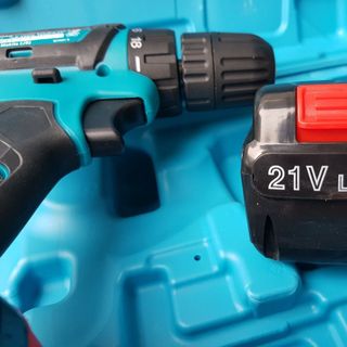 máy khoan pin makita 21v
