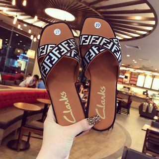 Dép quai chéo nữ giá rẻ