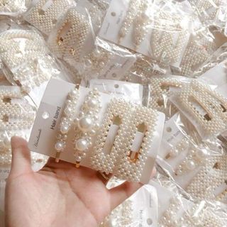 Cái tóc sỉ siêu sinh