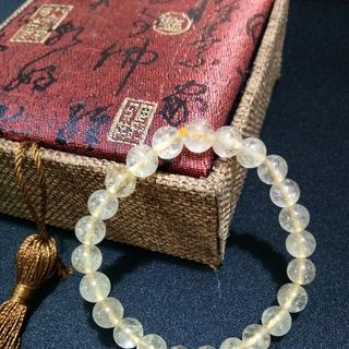 vòng đá phong thủy thạch anh tóc trắng sezi 8 ly