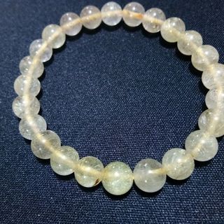 vòng đá phong thủy thạch anh tóc trắng sezi 8 ly