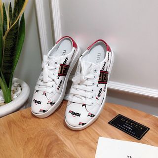 Bata sục