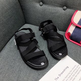 Giày sandal
