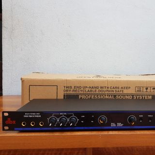 vang karaoke dbx dsp100