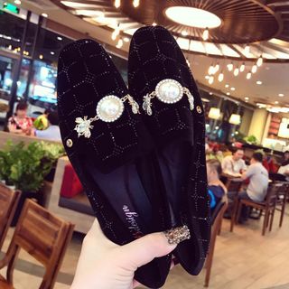 Giày mọi phần đá