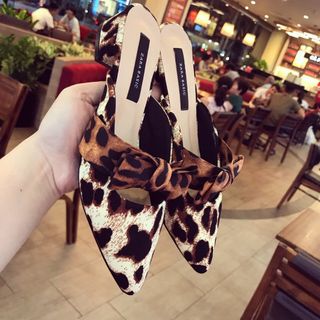 Dép sục nơ beo