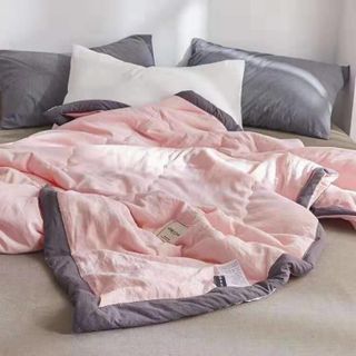Chăn hè cotton đũi màu hồng