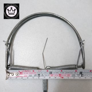bẫy chuột bán nguyệt