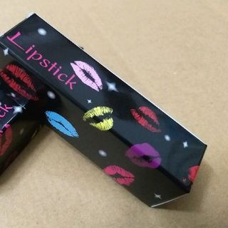 HỘP GIẤY ĐỰNG SON HỌA TIẾT ĐÔI MÔI