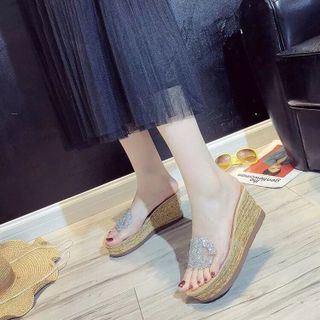 Dép xuồng đá cn