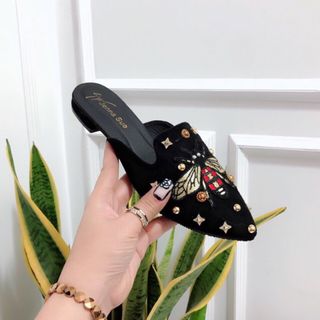 Dép sục đính phu kiện
