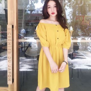 đầm trễ vai 2 màu trắng vàng siêu xinh