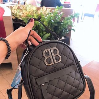 Balô gia re