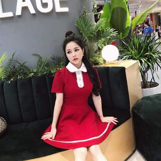 ĐẦM TIỂU THƯ TAY NGẮN PHỐI REN