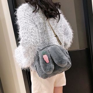 túi đeo hình tai thỏ