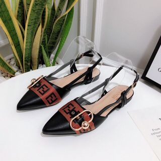 Giày sandal bit mui