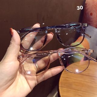 Mắt kinh ngố