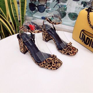 Giày sandal beo got vuông
