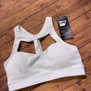 Áo tập 3 lỗ khoét ngực