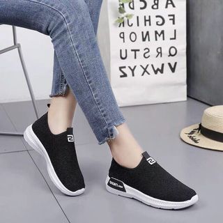 Giày mọi gia re