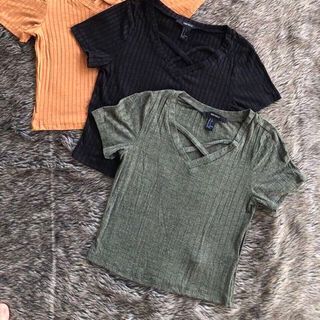 Áo tập croptop chéo cổ