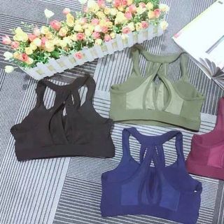 Áo tập 3 lỗ chéo ngược