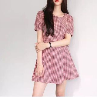 đầm caro cổ vuông tà đắp chéo