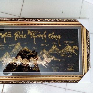 tranh nhung đỏ và nhung đen