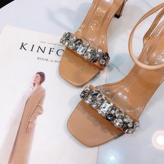 Giày sandal đá hoa gót cao