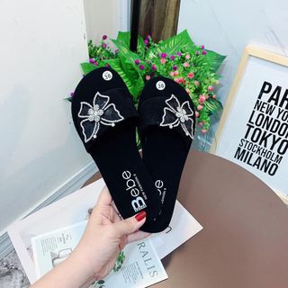 Dép quai ngang bướm chất nỉ