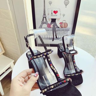 Giày sandal đá nhiều mau gia re