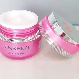 Bộ mỹ phẩm GINSENG trị nám dưỡng trắng da chiết xuất từ nhân sâm Hàn Quốc
