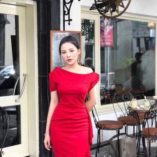 Đầm bèo đỏ trễ vai