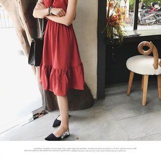 đầm bèo sát nách tùng xòe