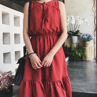 đầm bèo sát nách tùng xòe