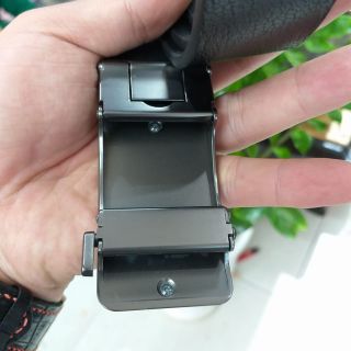 Thắt lưng công sở mặt đen tĩnh điện khóa nấc