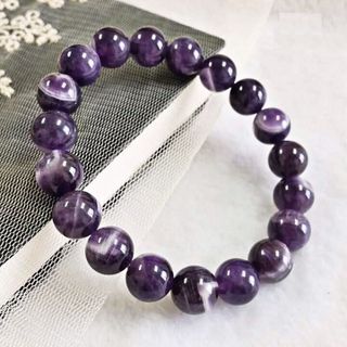 Vòng đá phong thủy thạch anh tím tự nhiên 10li