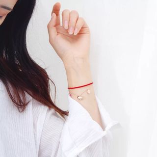 VÒNG TAY CHỈ ĐỎ MAY MẮN HÌNH CON HEO