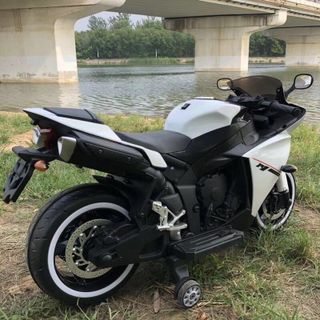 Xe máy điện em YAMAHA R1