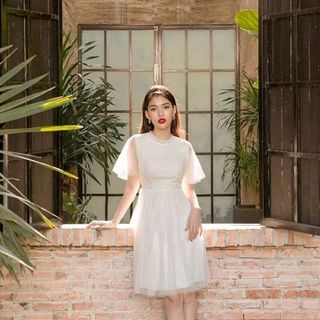 Váy ren thiết kế