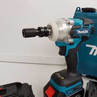máy vặn bu lông bằng pin makita 68v không chổi than