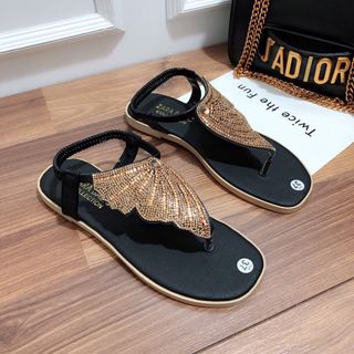 Giày sandal