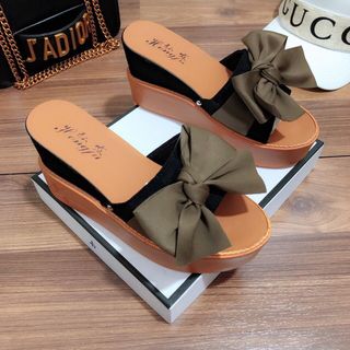 Dép xuồng nơ c