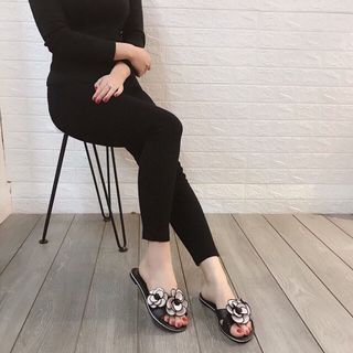 Dép quai ngang hoa cute