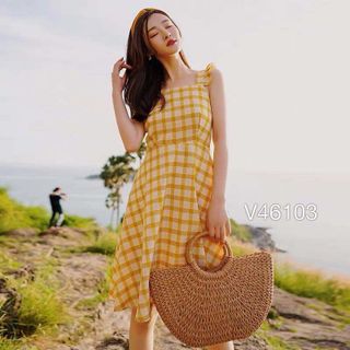 đầm caro chéo lưng xinh