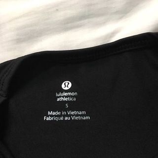 Áo tập croptop hở ngực