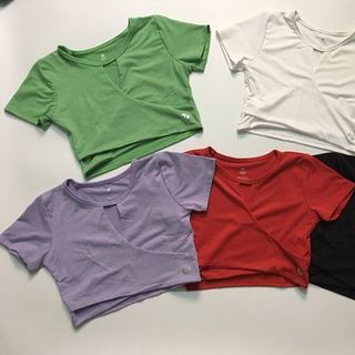 Áo tập croptop hở ngực