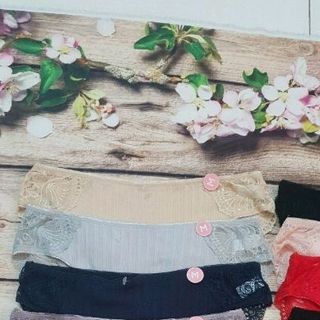 QTH250 - Quần lót cotton kẻ sọc viền ren mông phối ren 2 bên