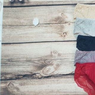 QTH250 - Quần lót cotton kẻ sọc viền ren mông phối ren 2 bên