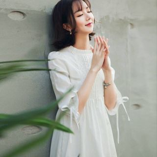 đầm babydoll phối ren trắng